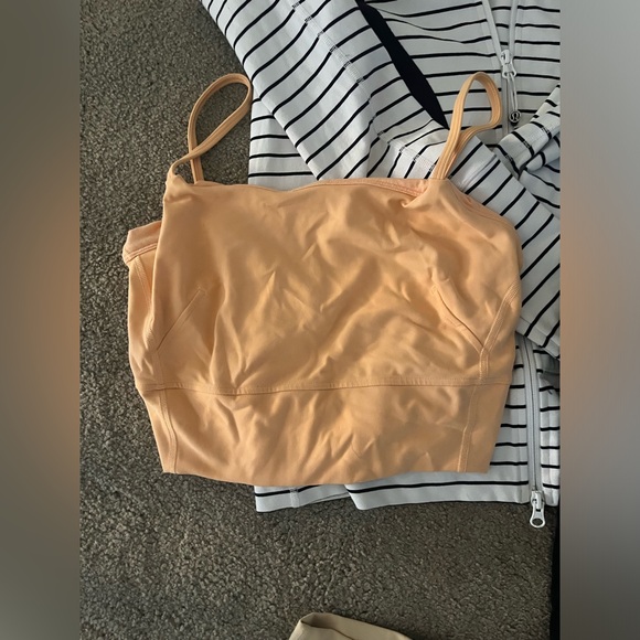 Lululemon Bundle - Picture 2 of 4